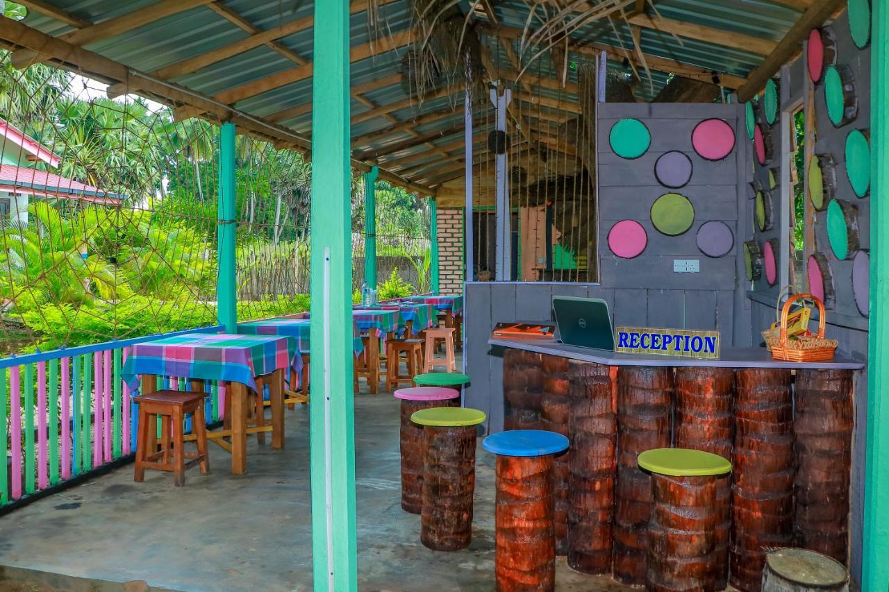 Elena Garden Resort And Restaurant Trincomalee Exterior foto
