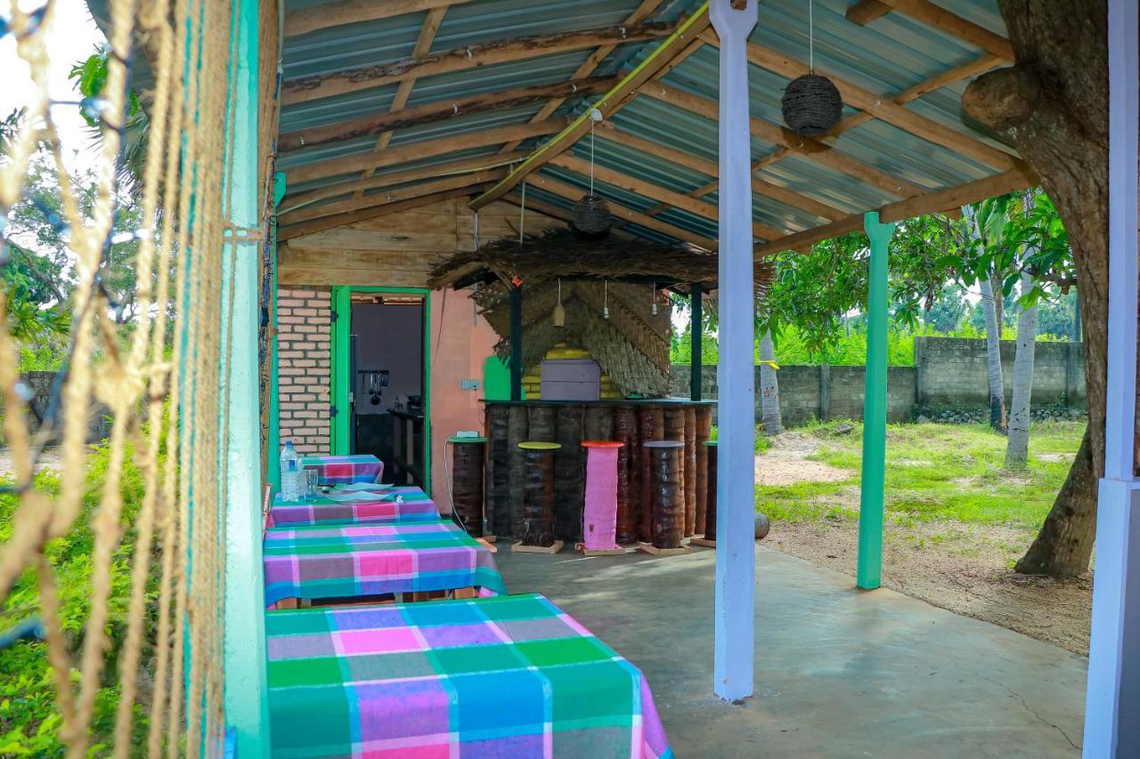Elena Garden Resort And Restaurant Trincomalee Exterior foto